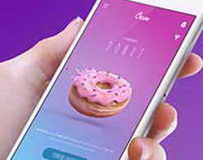 Школьнице со 100-балльным ЕГЭ предложили стажировку в MAX