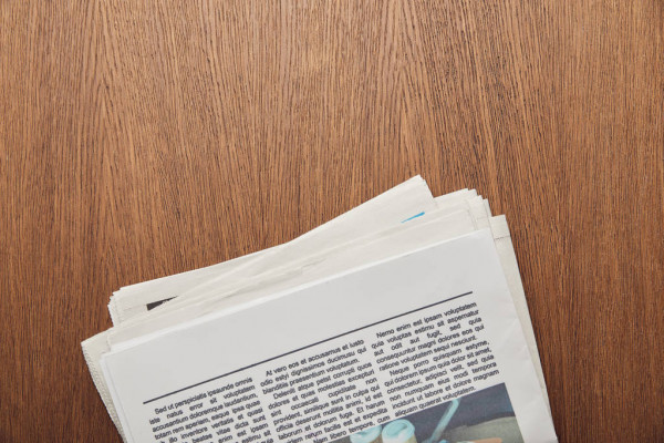 Леброн Джеймс чуть не показал непристойный жест во время матча НБА